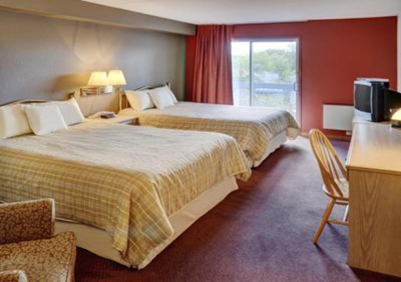 Lakeview Gimli Resort ภายนอก รูปภาพ