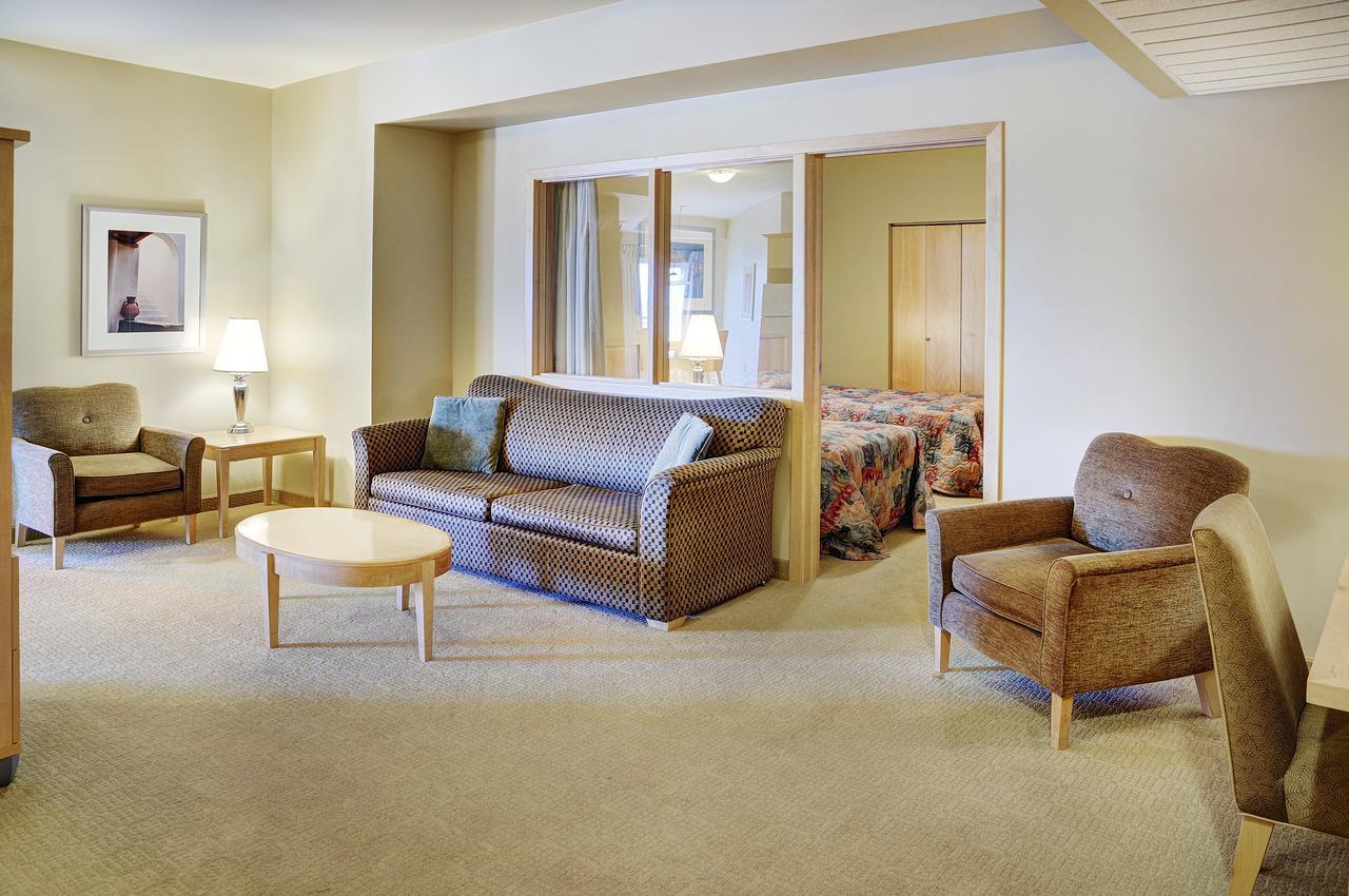 Lakeview Gimli Resort ภายนอก รูปภาพ